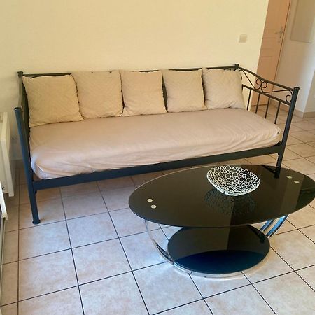 Appartement Apparemment Lumineux Proche De La Mer à Béziers Extérieur photo